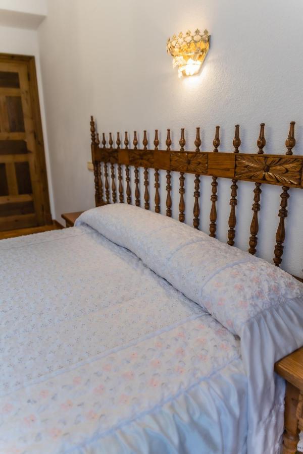 Hostal סנטו דומינגו דה סילוס מראה חיצוני תמונה