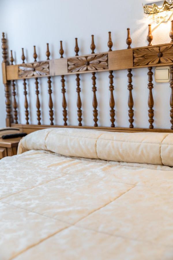 Hostal סנטו דומינגו דה סילוס מראה חיצוני תמונה