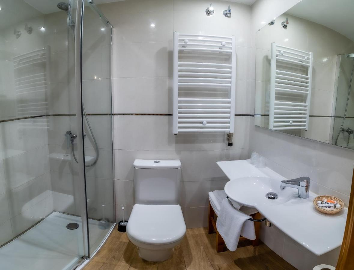 Hostal סנטו דומינגו דה סילוס מראה חיצוני תמונה