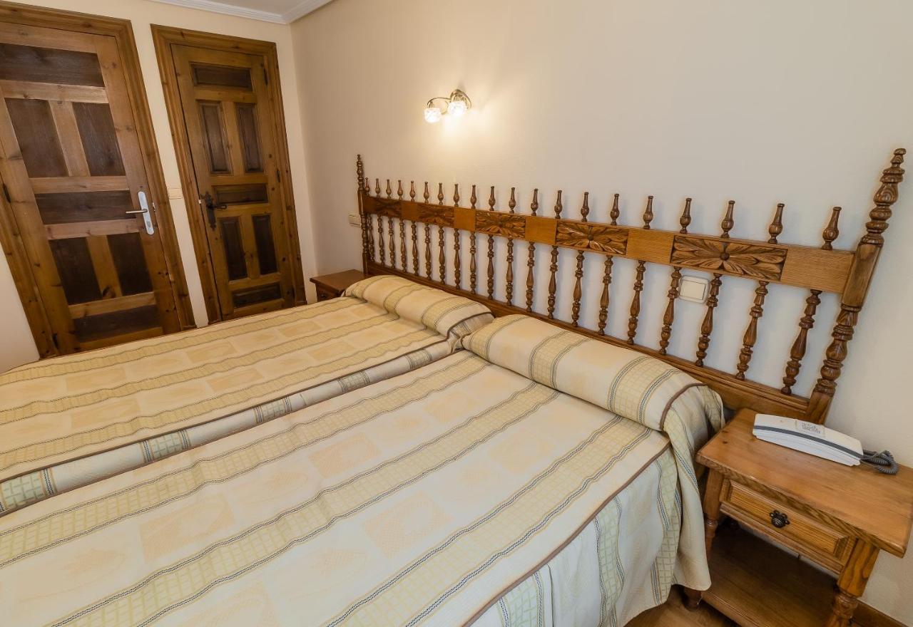 Hostal סנטו דומינגו דה סילוס מראה חיצוני תמונה