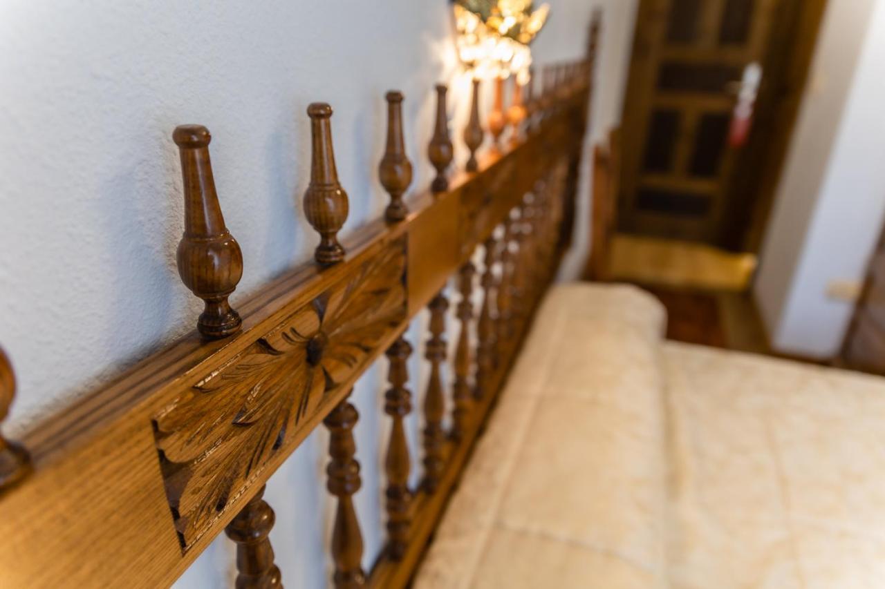 Hostal סנטו דומינגו דה סילוס מראה חיצוני תמונה